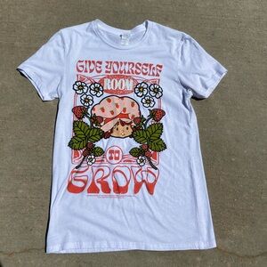 Strawberry Shortcake Tee. Size Small.